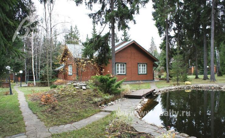 Жилой комплекс 262 кв.м на лесном участке в Новоглаголево