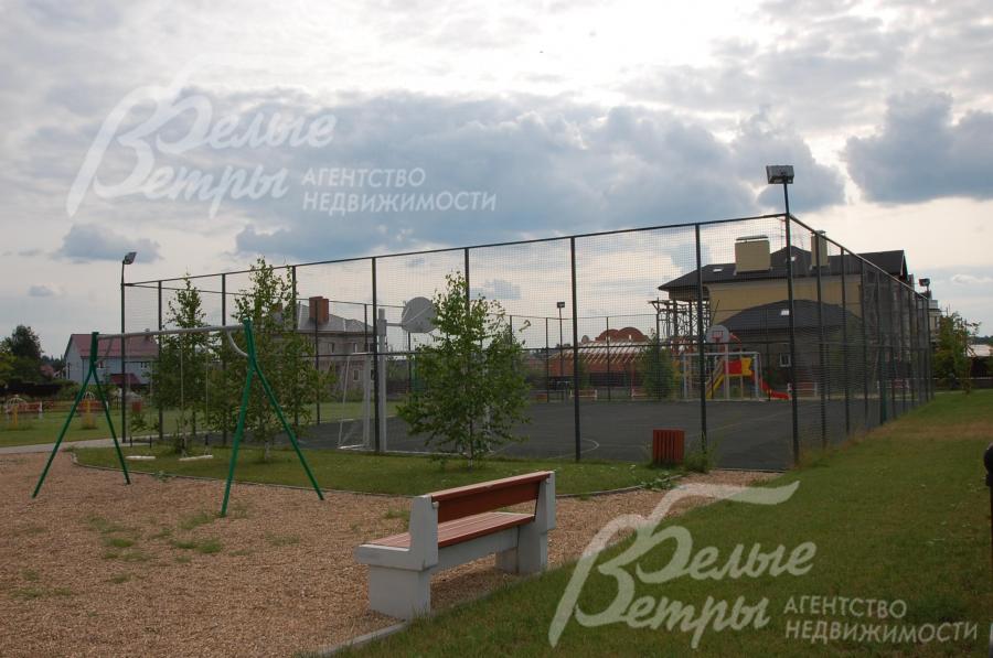 Спортивная площадка