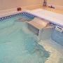 В бассейне установлен мощный противоток Endless Pools (США)