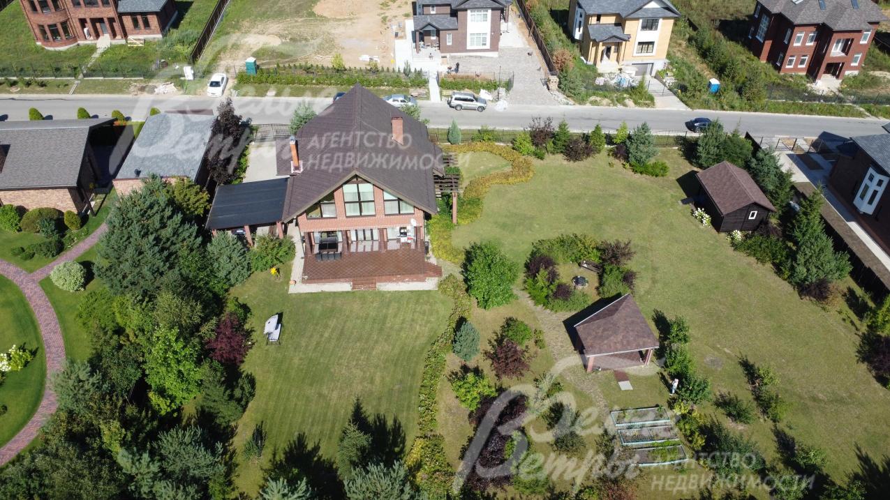 Ухоженный участок площадью 17 соток в обжитом коттеджном поселке Ильичевка