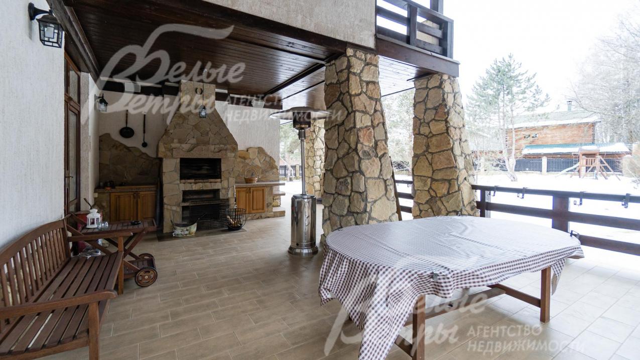 Терраса 73 кв.м с летней кухней