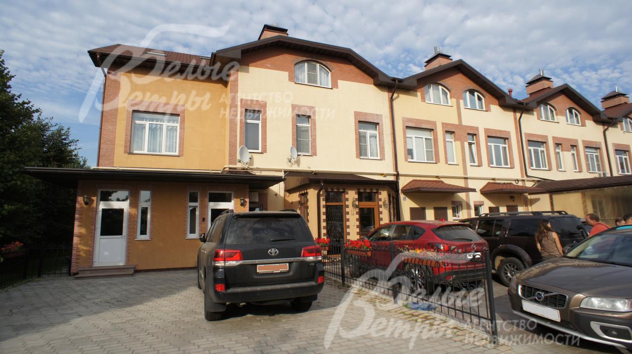 Готовый к проживанию таунхаус 207 кв.м в кп "Дубровка"