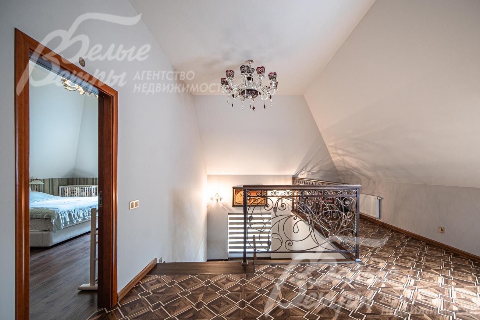 Холл мансарды