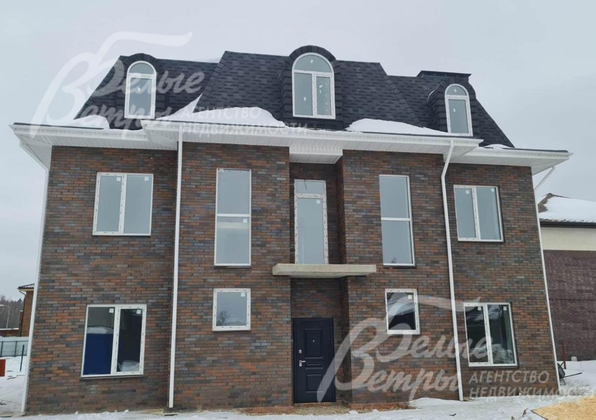 Новый дом 258 кв.м в охраняемом поселке Певчее 