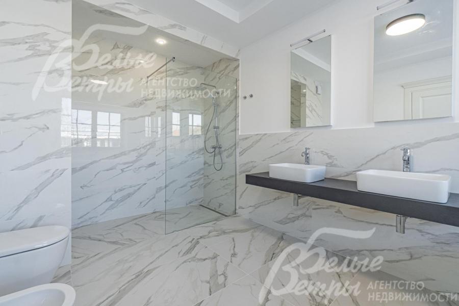 Большая душевая и ванная