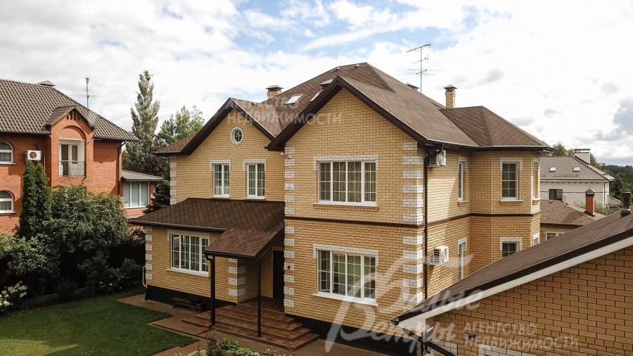 Дом 540 кв.м с баней и гаражом в обжитом коттеджном поселке Согласие-1