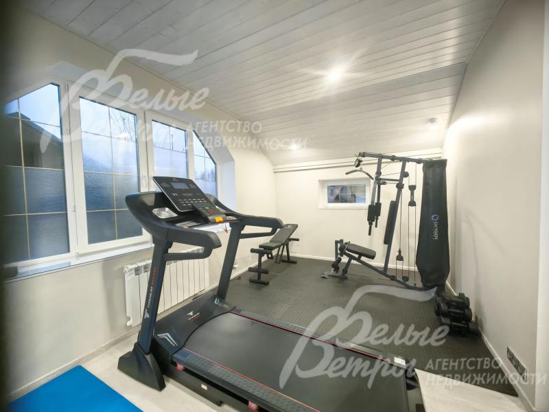 Оборудованный спортзал расположен на 2-ом этаже СПА-комплекса