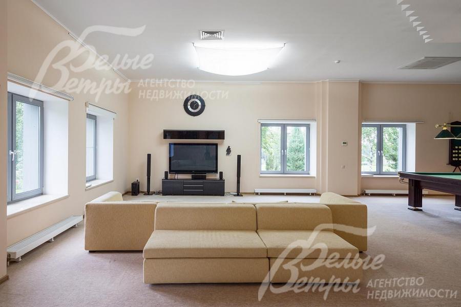 Общественная зона в клубном доме в поселке Варварино Эко