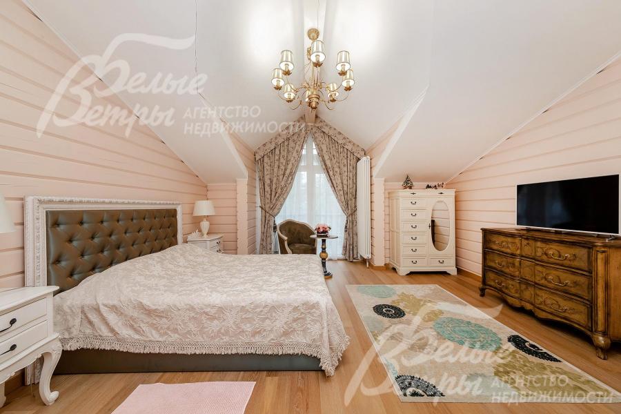 В доме 6 спален