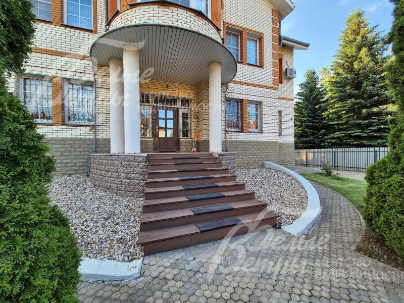 Дом 630 кв.м в аренду в Новой Москве