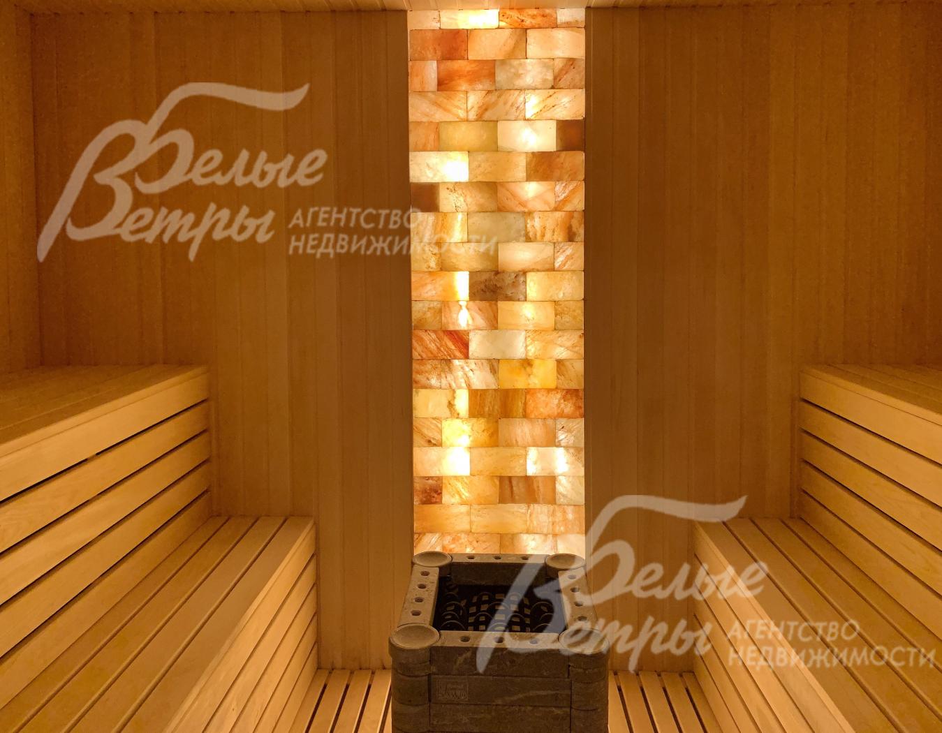 Стена из гималайской соли в сауне