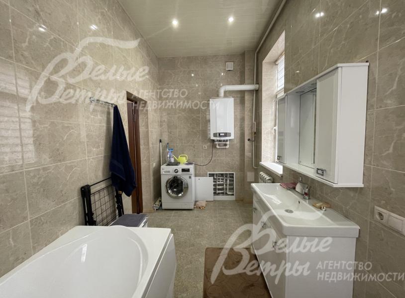 Санузел 1-го этажа с ванной