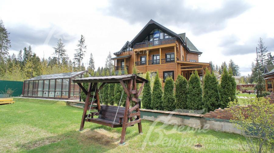 Деревянные дома в коттеджном поселке ВИК 