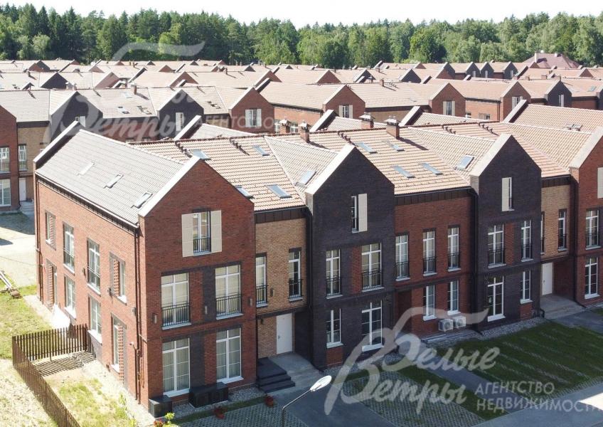 Таунхаус под ключ на участке площадью 2 сотки в охраняемом коттеджном поселке Парк Апрель