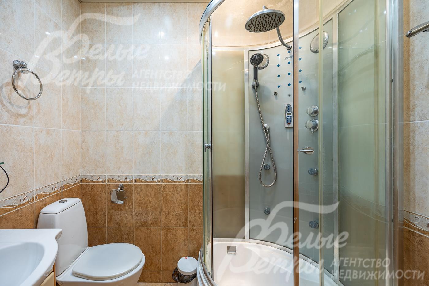 Санузел с душевой на 2-ом этаже