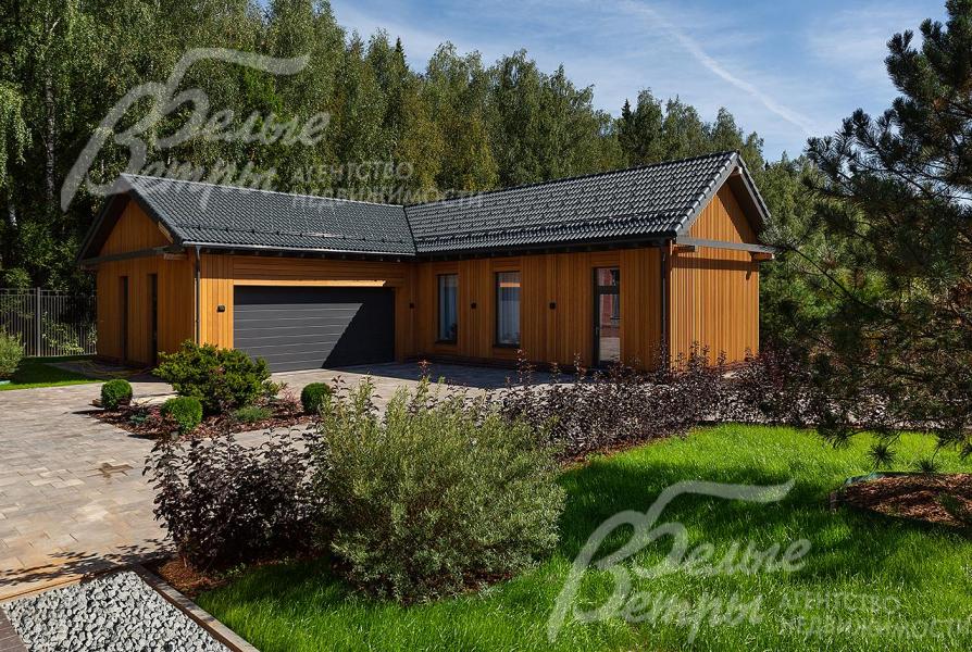 Гостевой дом площадью 128 кв.м с гаражом 