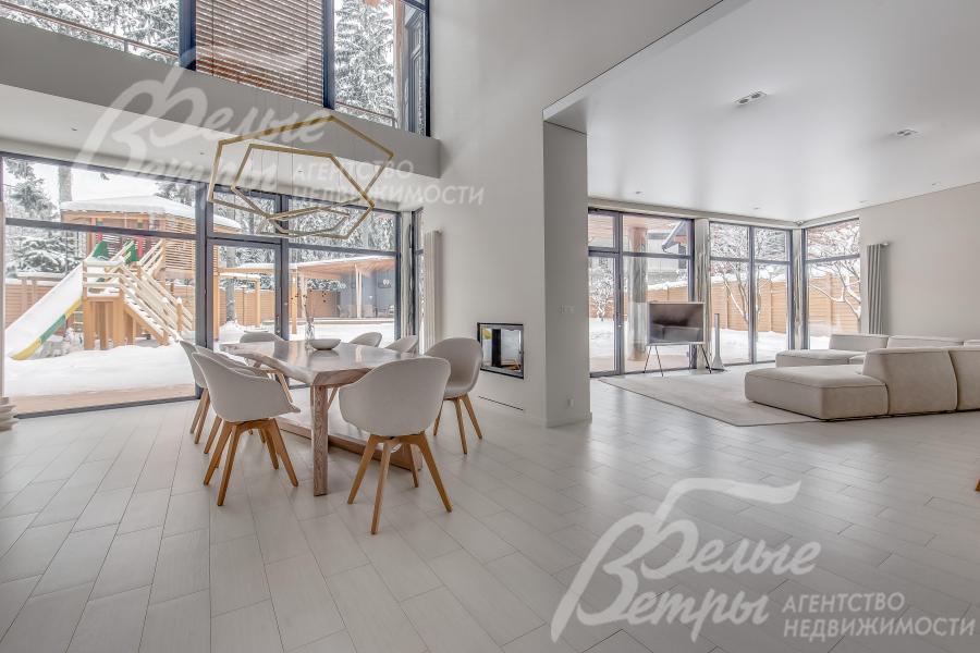 Гостиная 40.5 кв.м с камином (гильотинный 2-х сторонний)