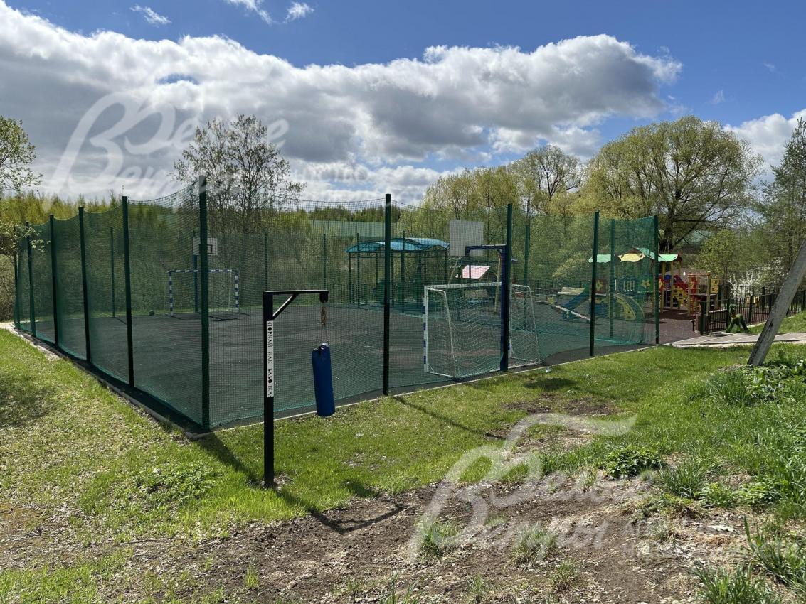 Спортивная площадка в деревне