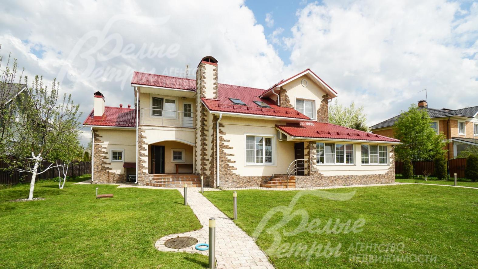 Коттедж под ключ на участке площадью 15 соток в коттеджном поселке Новотроицкое