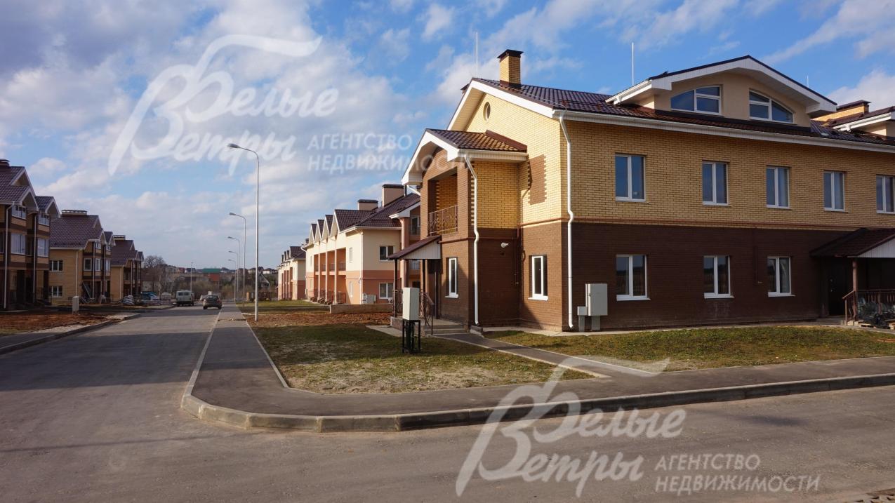 Таунхаус 210 кв.м под отделку в КП "Ширяевские усадьбы" (д. Ширяево)