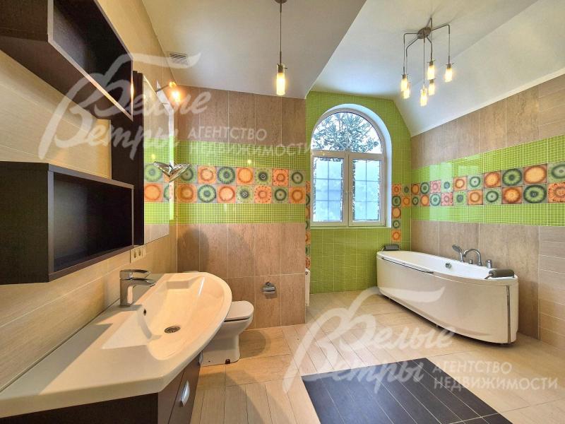 Санузел в мастер-спальне