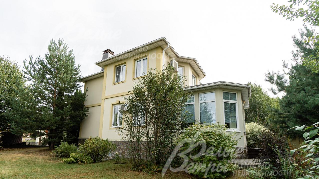 Дом под ключ площадью 274 кв.м в обжитом коттеджном поселке Каменка