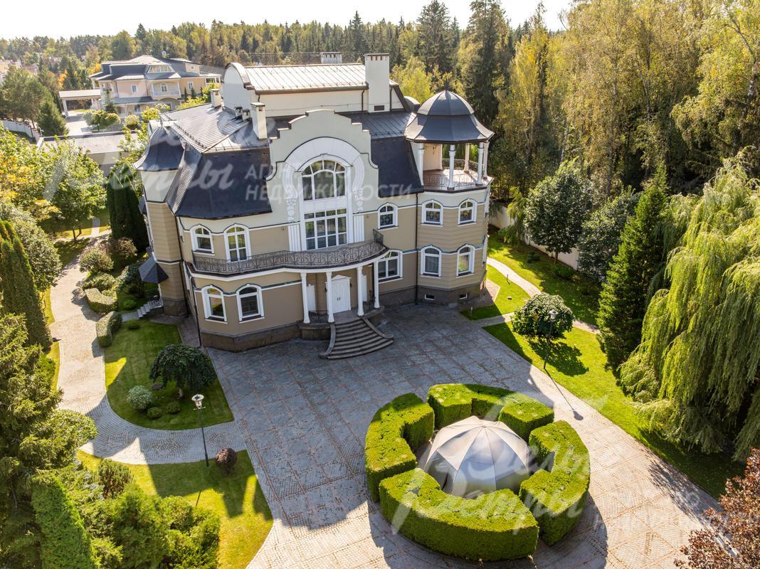 Резиденция 2800 кв.м на участке 87 соток
