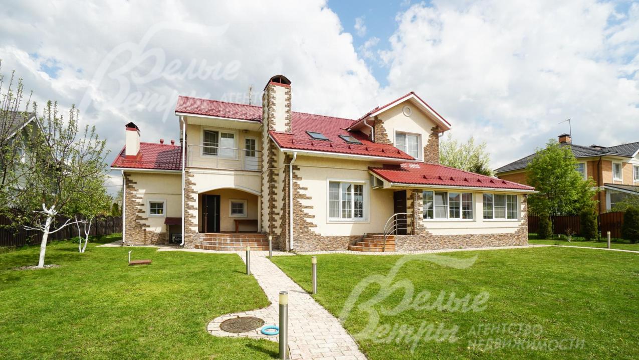 Коттедж под ключ на участке площадью 15 соток в коттеджном поселке Новотроицкое