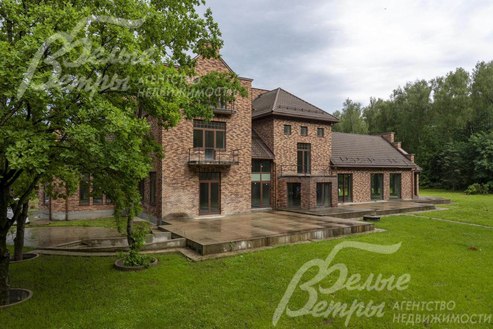 Элитный усадебный комплекс в духе европейской архитектуры
